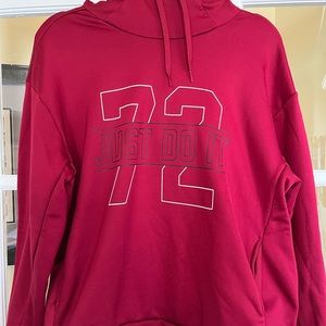 Men’s Small Nike Sweatshirt maroon colored
